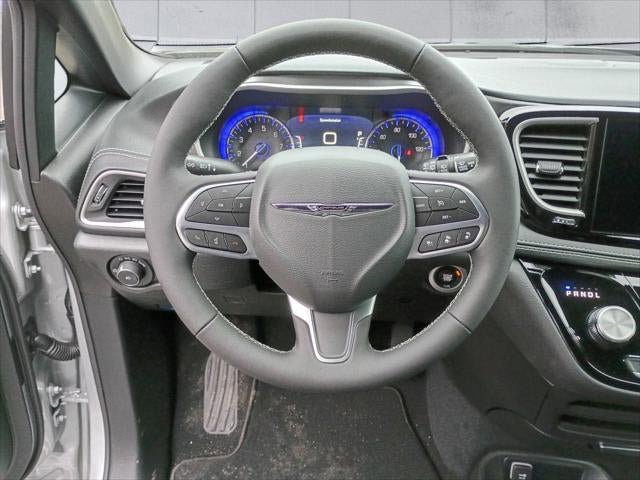 New 2026 Chrysler Pacifica Select image 29
