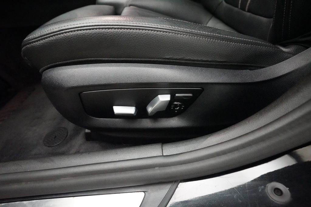 Used 2018 BMW 540i xDrive image 29