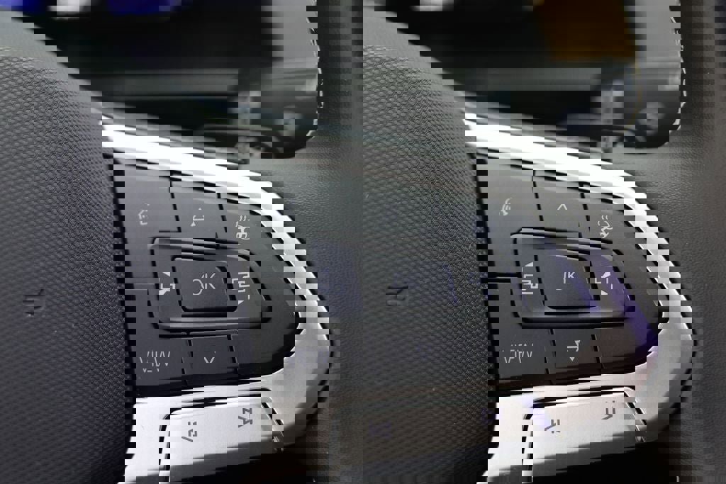 Used 2024 Volkswagen Atlas SE image 21