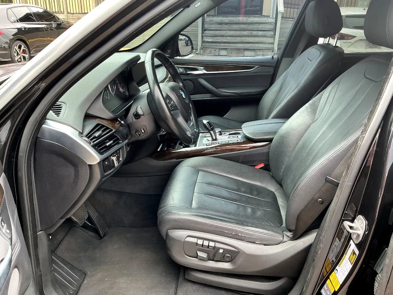 Used 2017 BMW X5 xDrive40e image 16