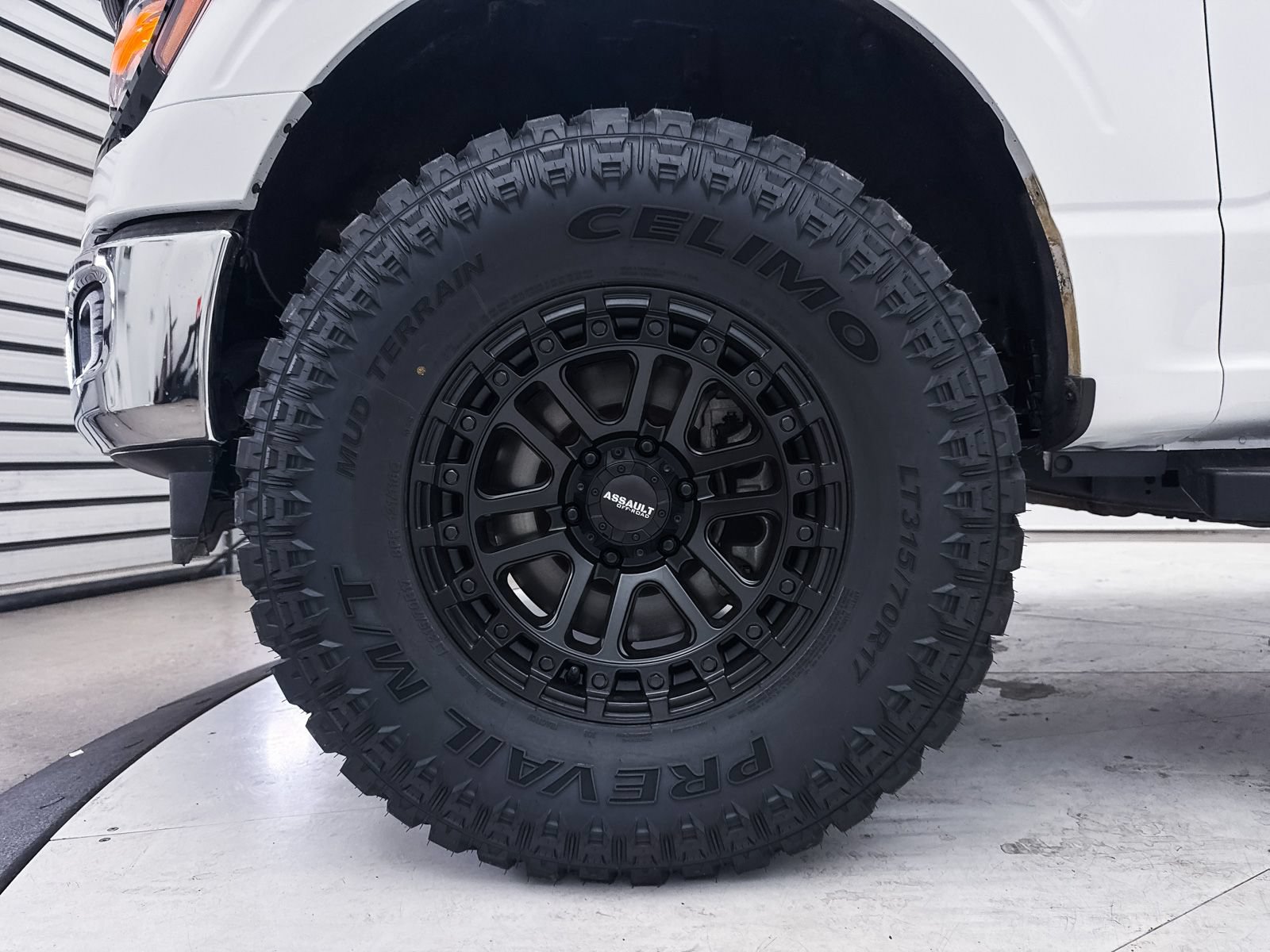 Used 2024 Ford F150 XLT w/ FX4 Off-Road Package AWD/4WD image 3