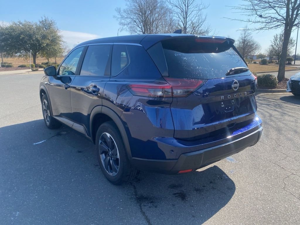 Used 2025 Nissan Rogue SV image 5