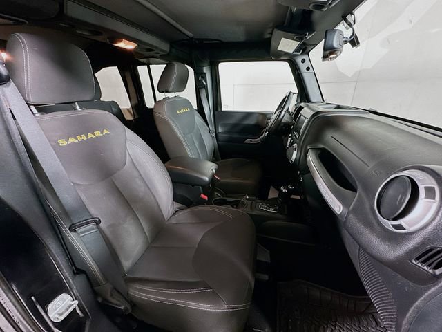 Used 2015 Jeep Wrangler Unlimited Sahara image 24