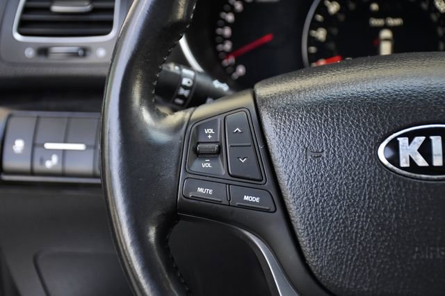 Used 2015 Kia Sorento SX image 8