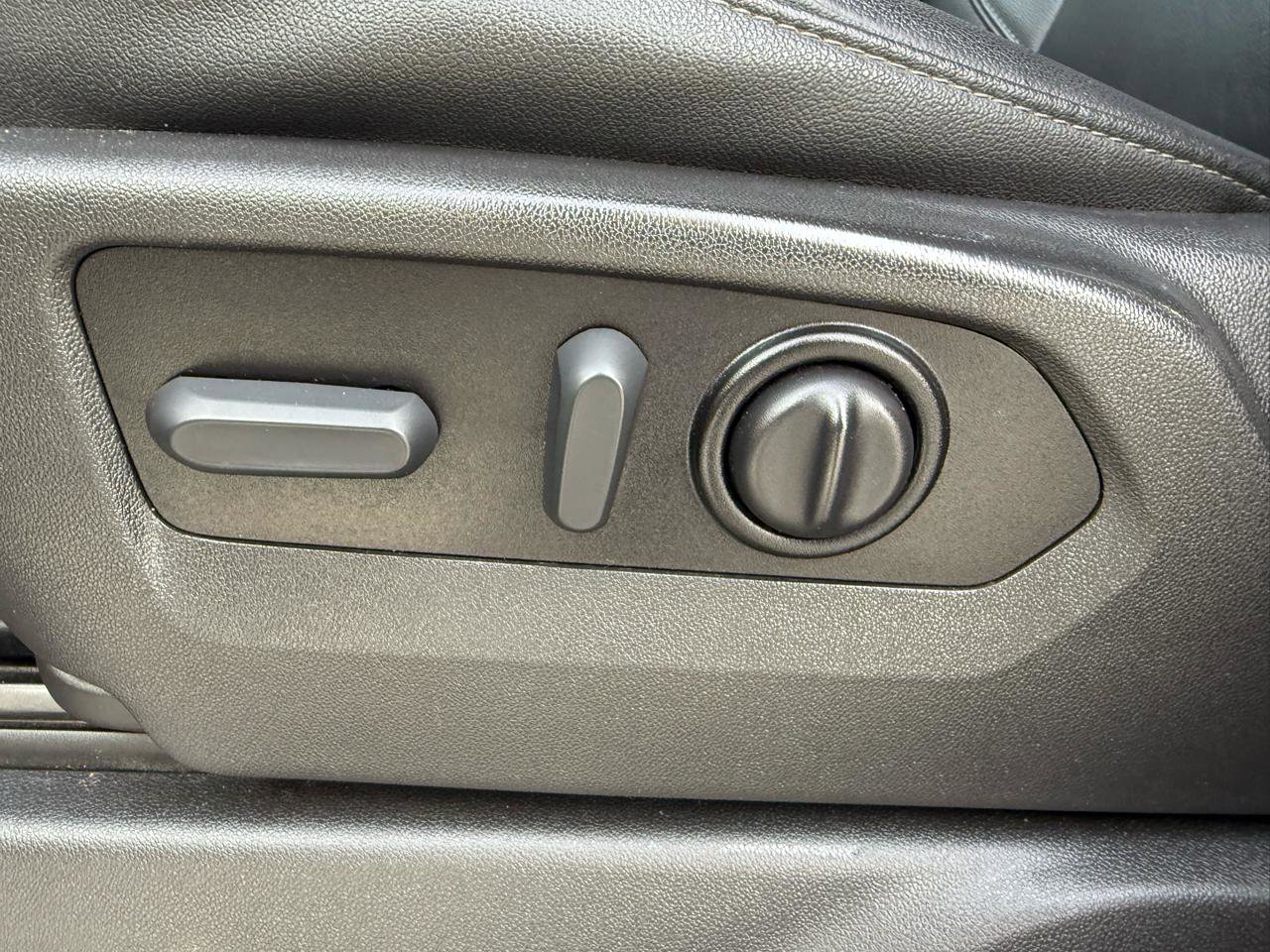 Used 2021 Chevrolet Silverado 1500 RST image 12