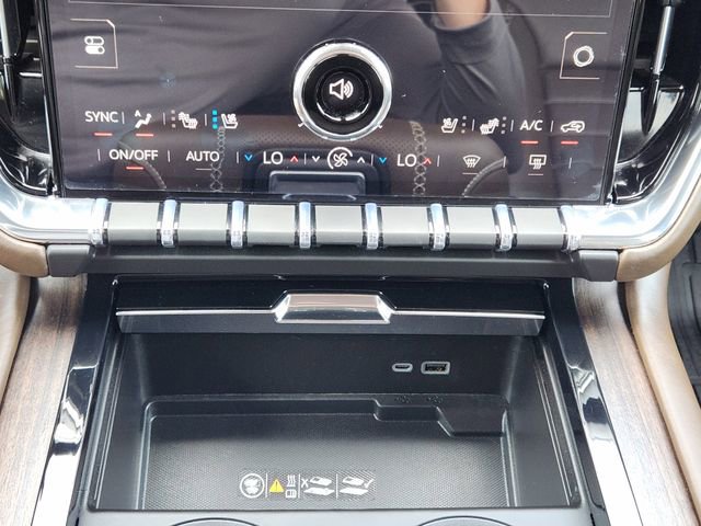 Used 2026 GMC Yukon Denali Ultimate w/ LPO, Floor Liner Package AWD/4WD image 20