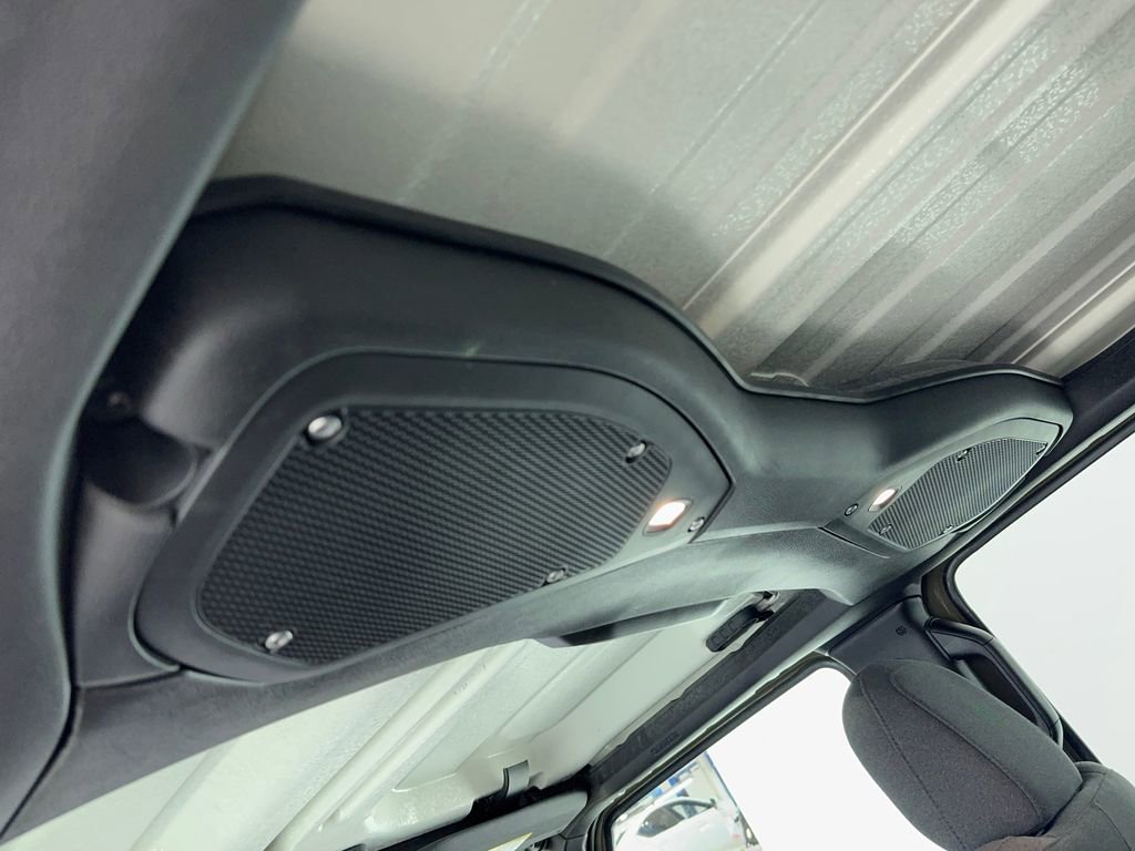 Used 2025 Jeep Wrangler Unlimited Rubicon image 46