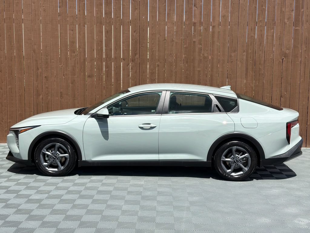 Used 2025 Kia K4 FWD image 14