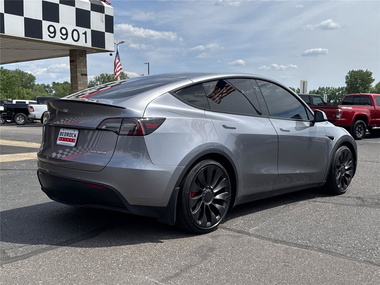 Used 2025 Tesla Model Y Performance AWD/4WD image 7