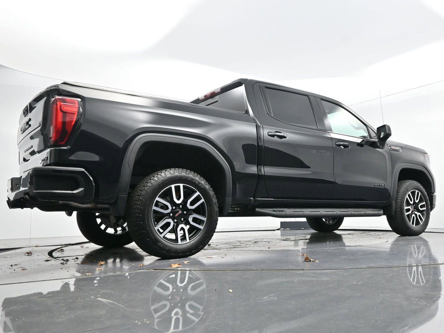 Used 2024 GMC Sierra 1500 AT4 w/ Technology Package image 51