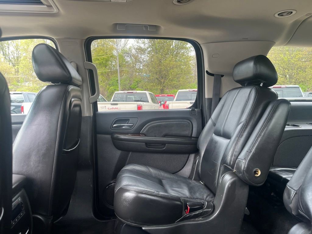 Used 2008 GMC Yukon XL Denali AWD/4WD image 24