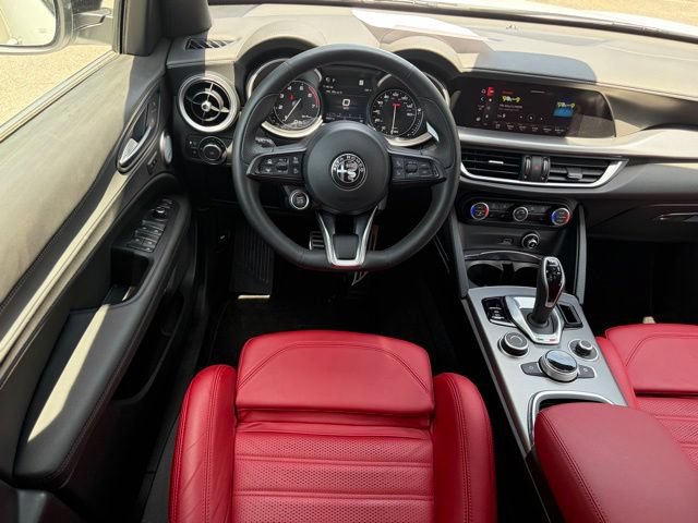 Used 2023 Alfa Romeo Stelvio Veloce AWD/4WD image 48