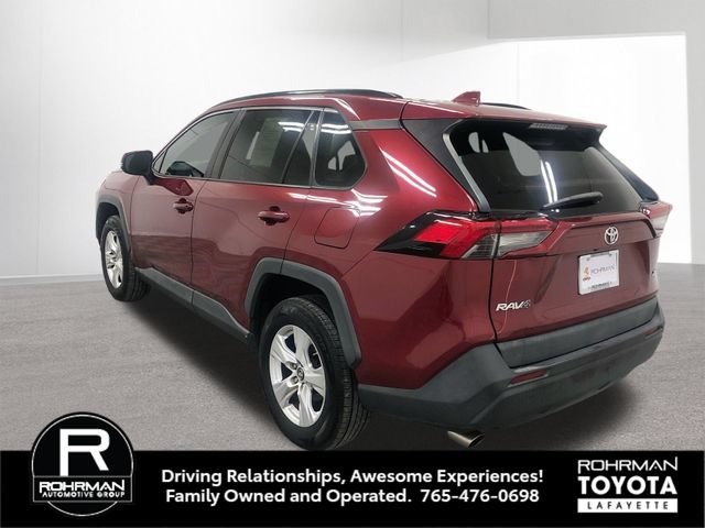 Used 2019 Toyota RAV4 XLE w/ Convenience Package FWD image 4