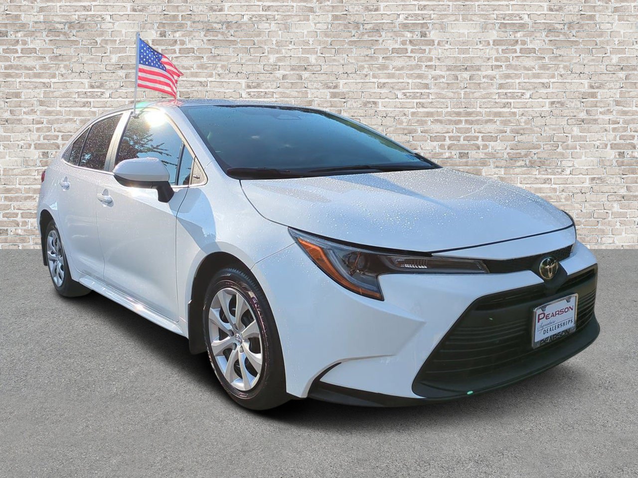 Used 2026 Toyota Corolla LE FWD image 1