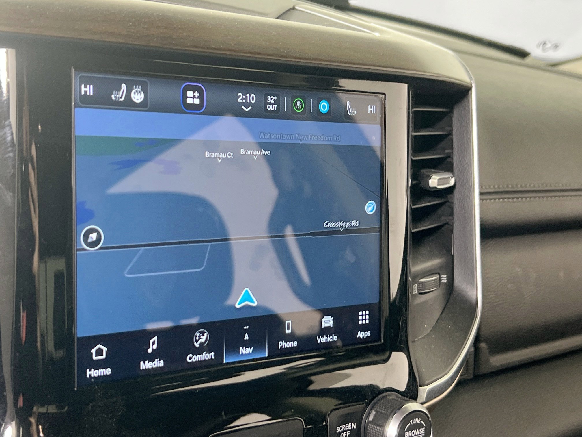 Used 2022 RAM 1500 Laramie image 11