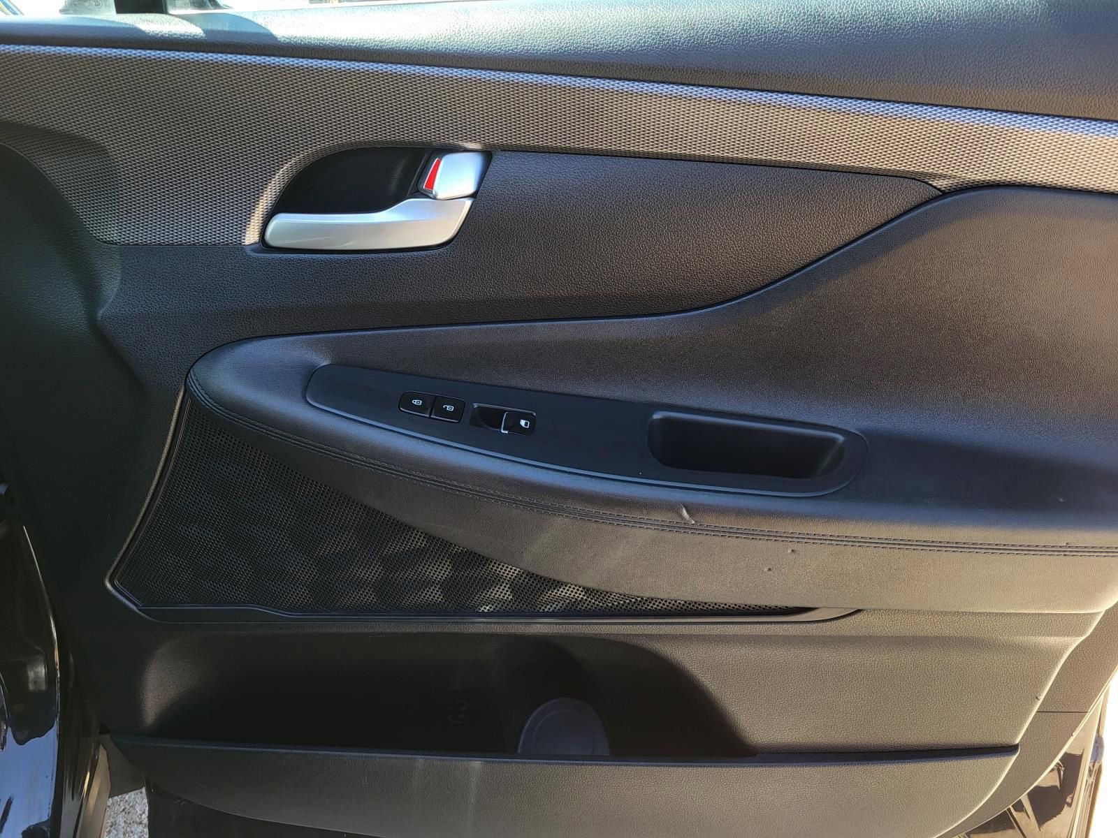 Used 2020 Hyundai Santa Fe SE FWD image 6