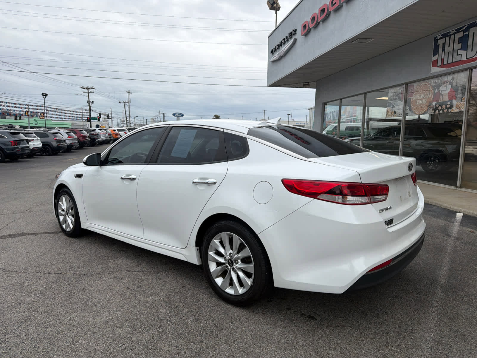 Used 2017 Kia Optima LX w/ Option Group 014 image 9