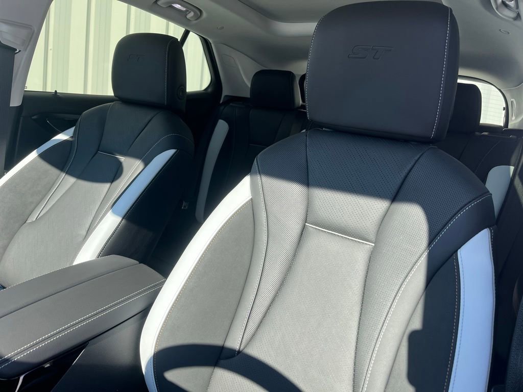 New 2026 Buick Envision Sport Touring image 21