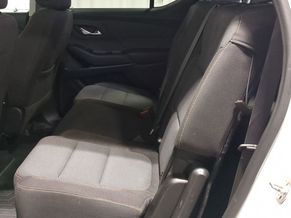 Used 2020 Chevrolet Traverse LS image 29