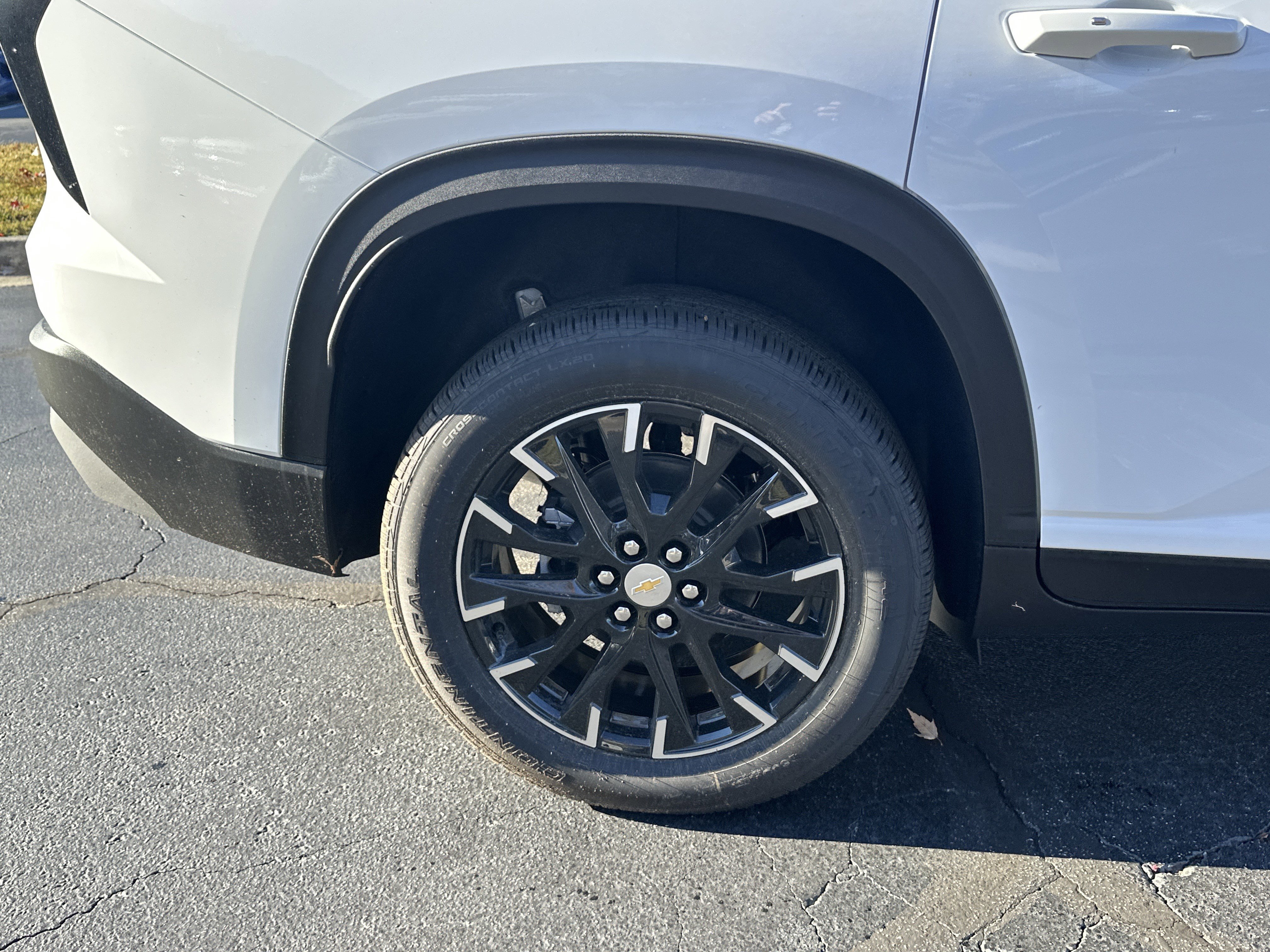 New 2026 Chevrolet Traverse LT w/ Sun and Wheel Package image 17