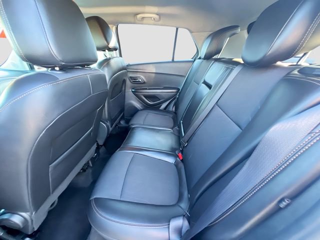 Used 2022 Chevrolet Trax LT w/ Driver Confidence Package AWD/4WD image 22