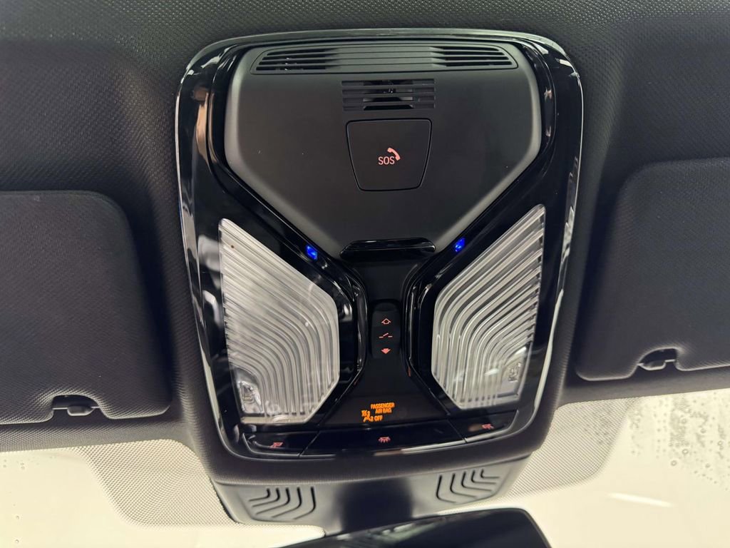 Used 2019 BMW 540i xDrive AWD/4WD image 25