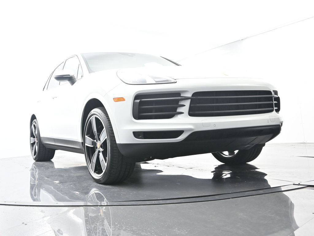 Certified 2023 Porsche Cayenne Platinum Edition AWD/4WD image 55