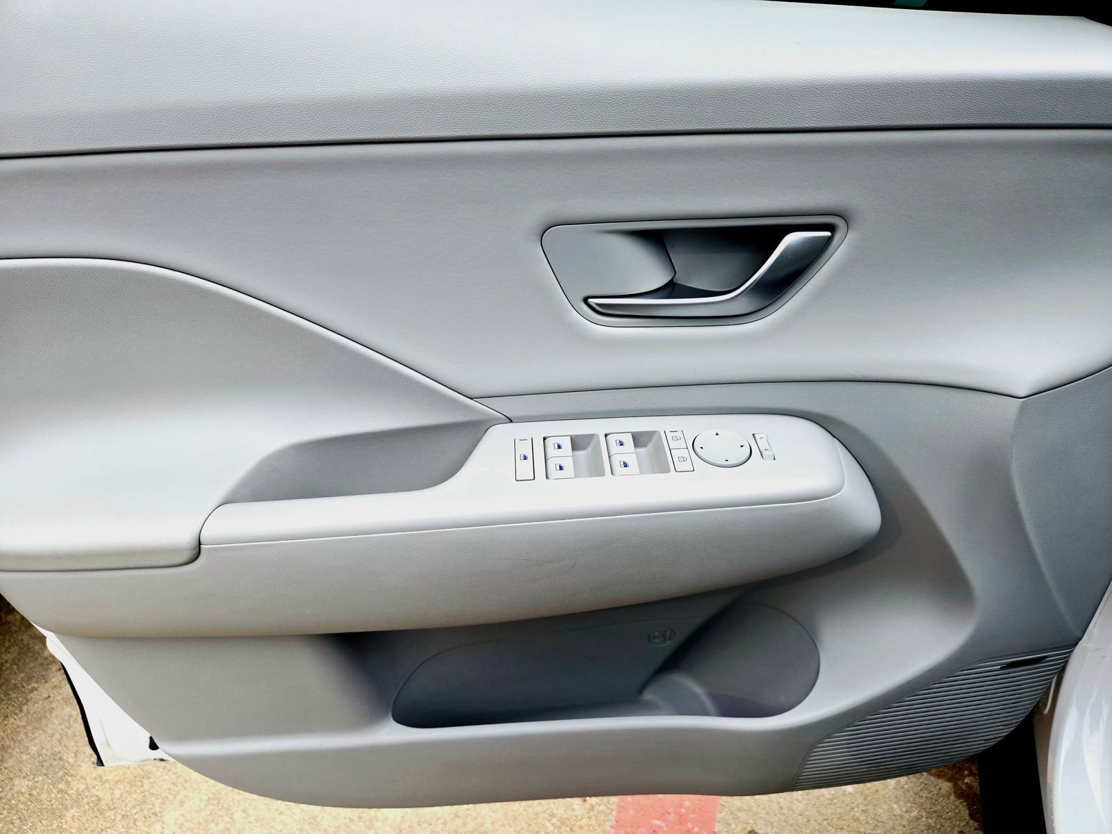 Certified 2024 Hyundai Kona Limited AWD/4WD image 30