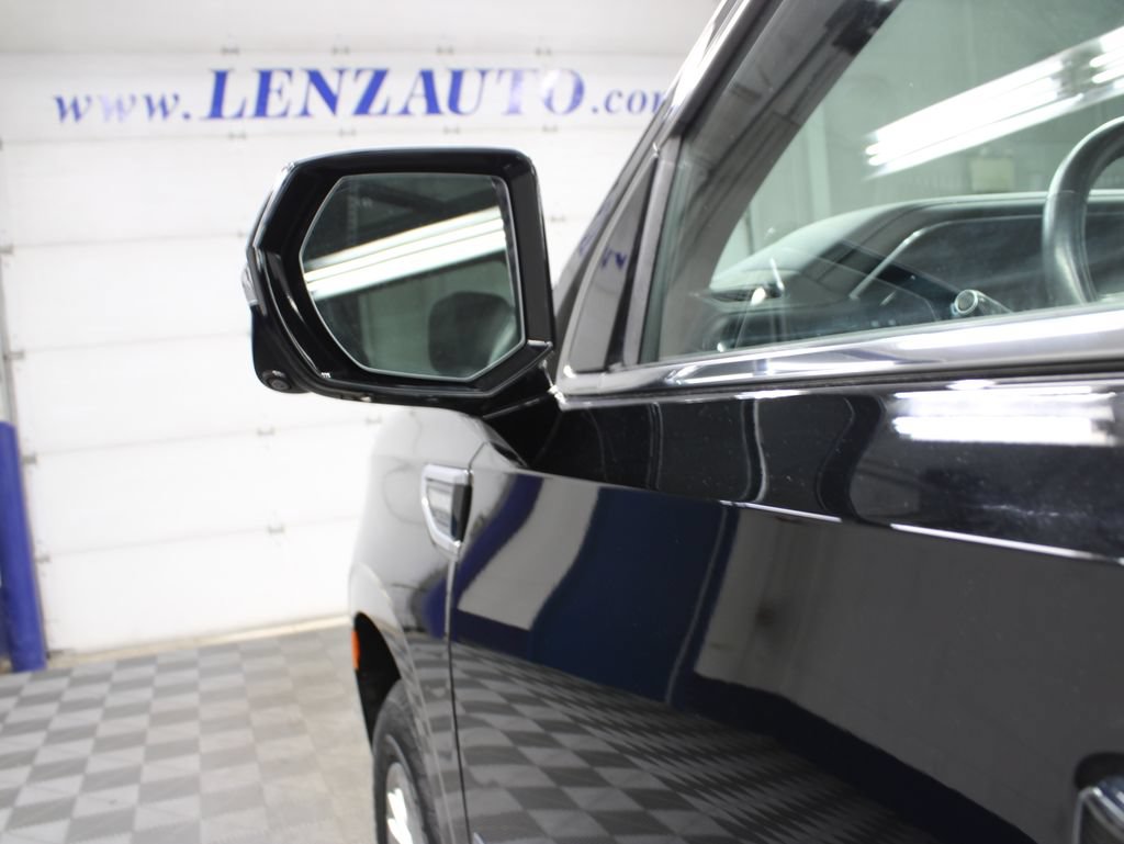 Used 2023 GMC Yukon XL Denali AWD/4WD image 78