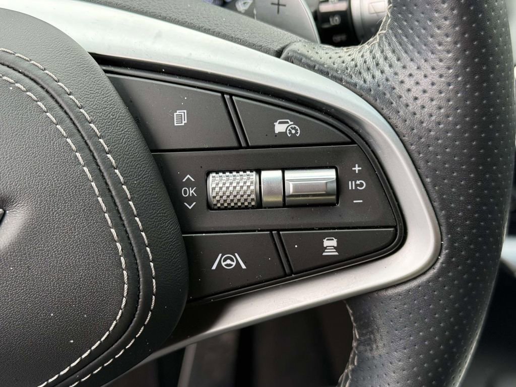 Certified 2023 Genesis GV70 2.5T w/ Sport Prestige Package image 18