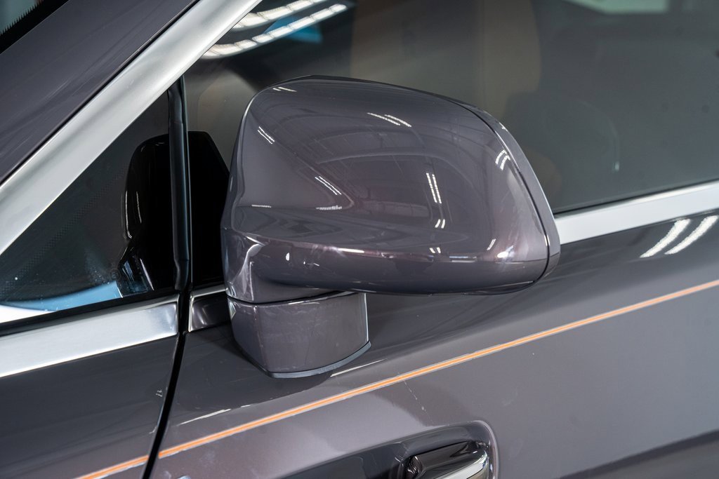 Used 2018 Rolls-Royce Wraith image 24