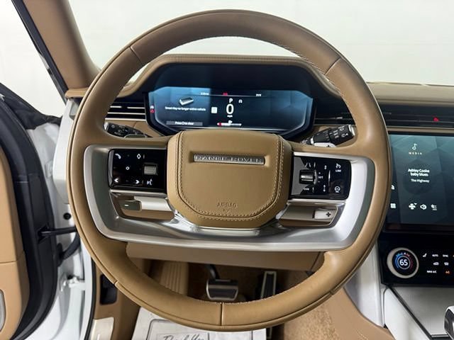Used 2023 Land Rover Range Rover SV AWD/4WD image 43