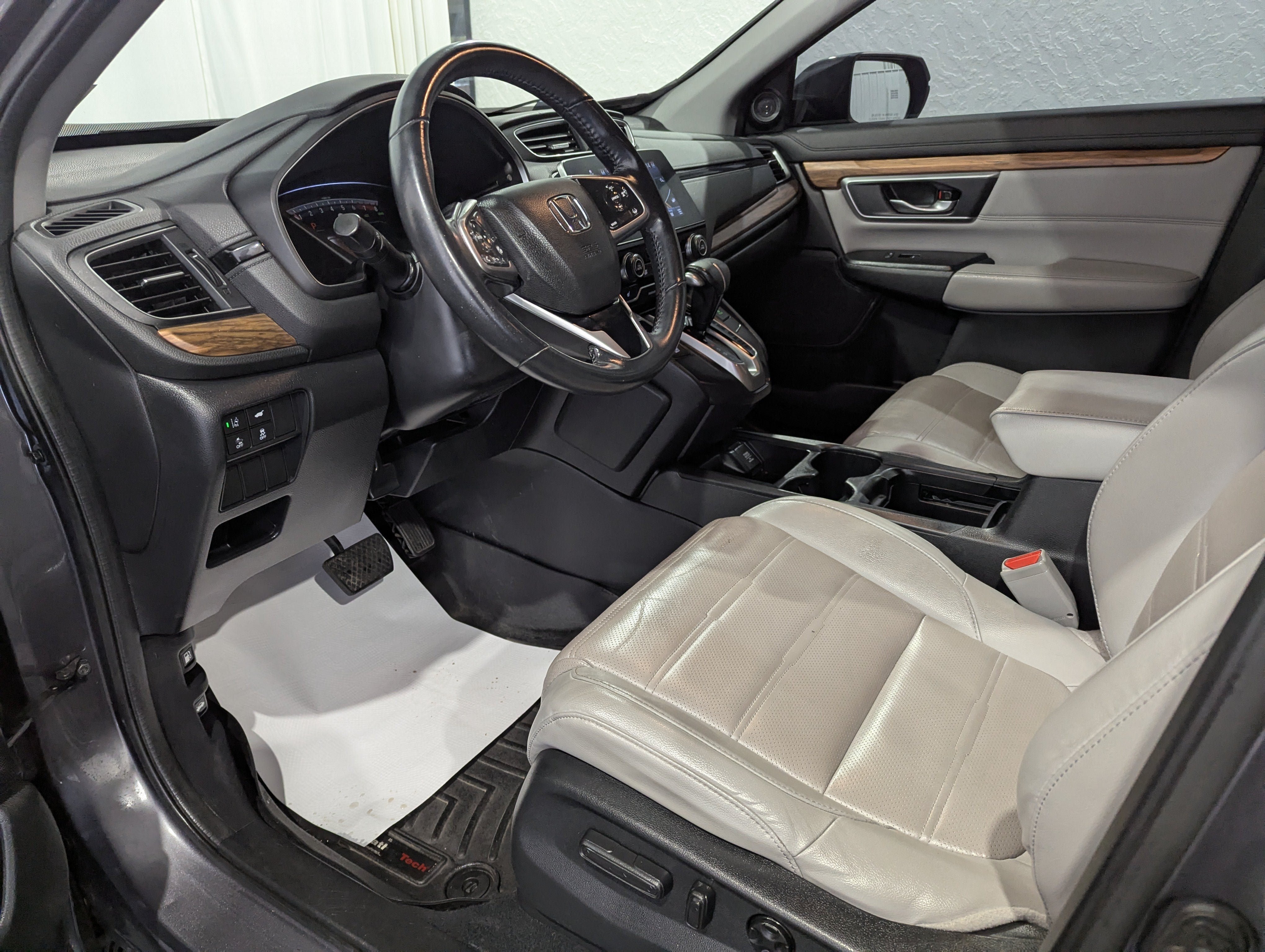 Used 2019 Honda CR-V Touring image 13