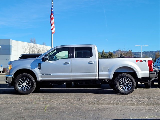 Used 2017 Ford F250 Lariat w/ Lariat Ultimate Package image 9