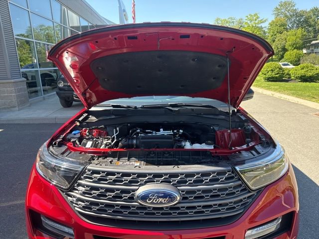 Used 2023 Ford Explorer XLT w/ Equipment Group 202A AWD/4WD image 17