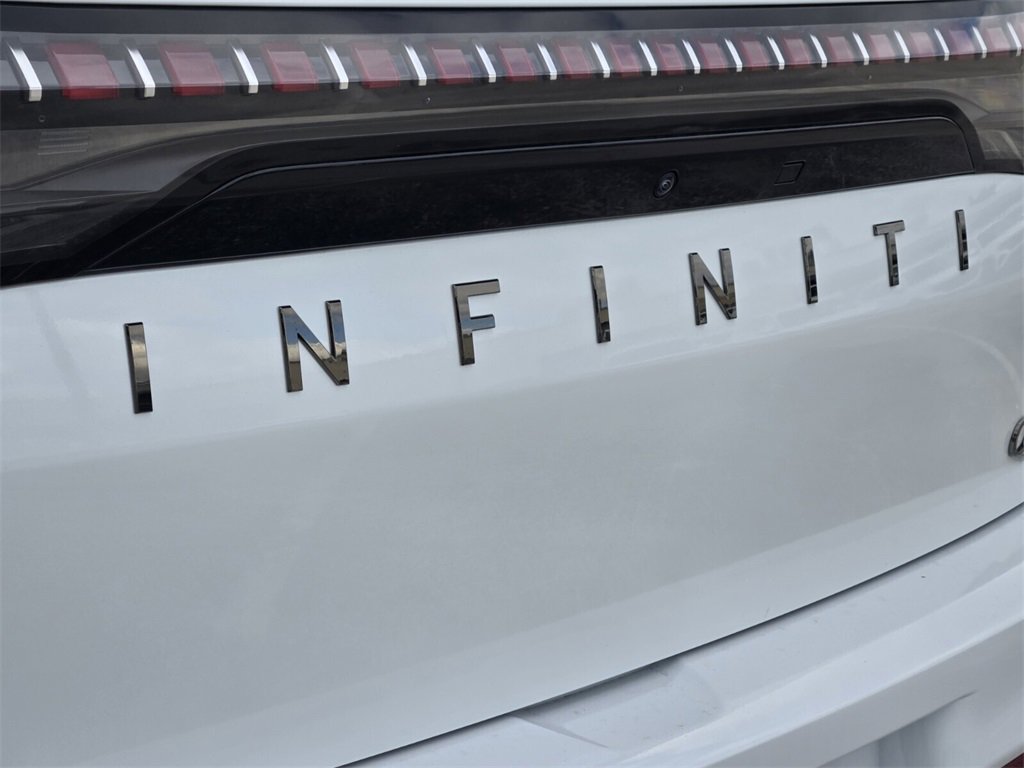 New 2026 INFINITI QX80 Autograph w/ Premium Cargo Package image 10