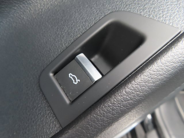 Used 2023 Audi Q8 Premium Plus w/ Premium Plus Package image 13