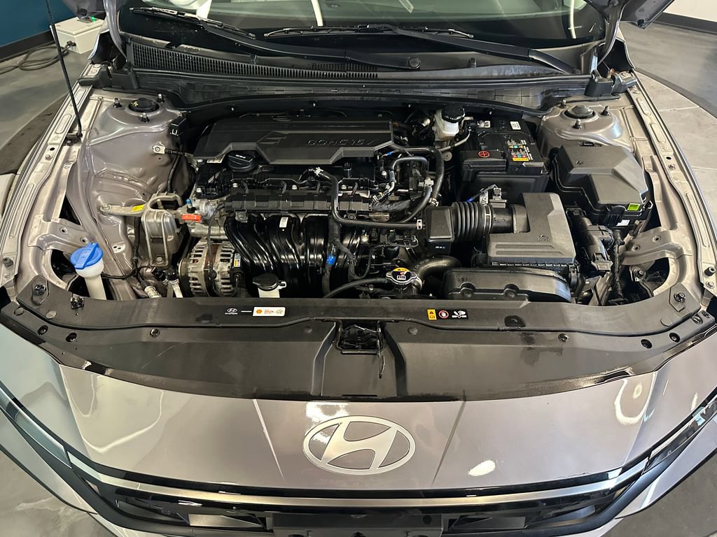 Used 2024 Hyundai Elantra Limited FWD image 24