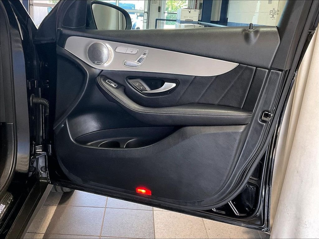 Used 2019 Mercedes-Benz GLC 300 4MATIC Coupe image 12