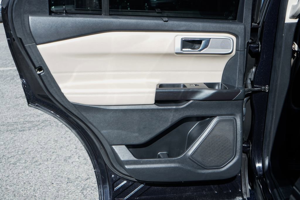 Used 2020 Ford Explorer Limited image 37