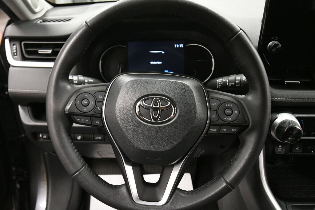Used 2023 Toyota RAV4 XLE Premium AWD/4WD image 13