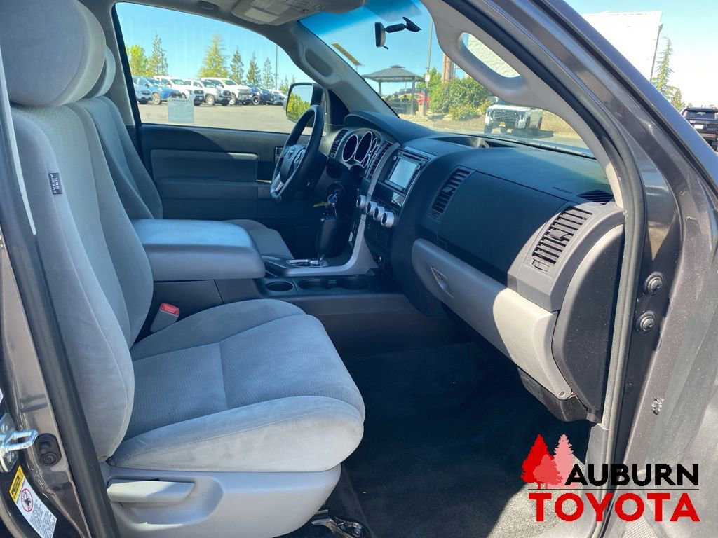 Used 2015 Toyota Sequoia SR5 RWD image 24