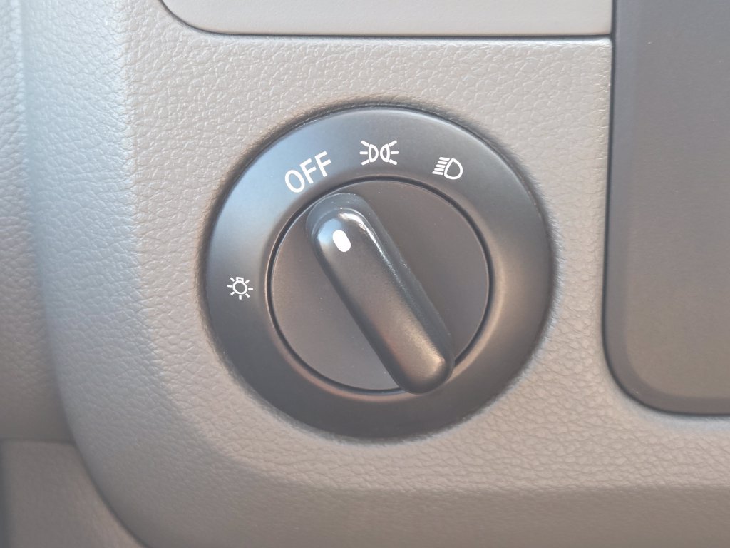 Used 2020 Nissan NV 2500 SV RWD image 8