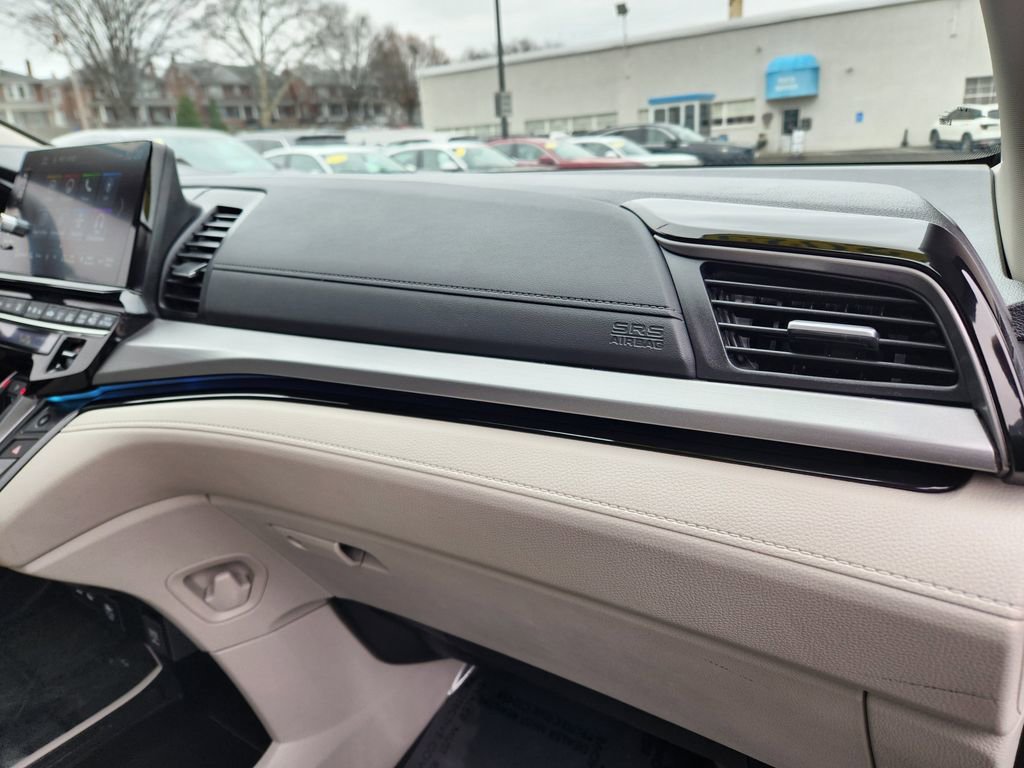 Used 2025 Honda Odyssey Touring image 17