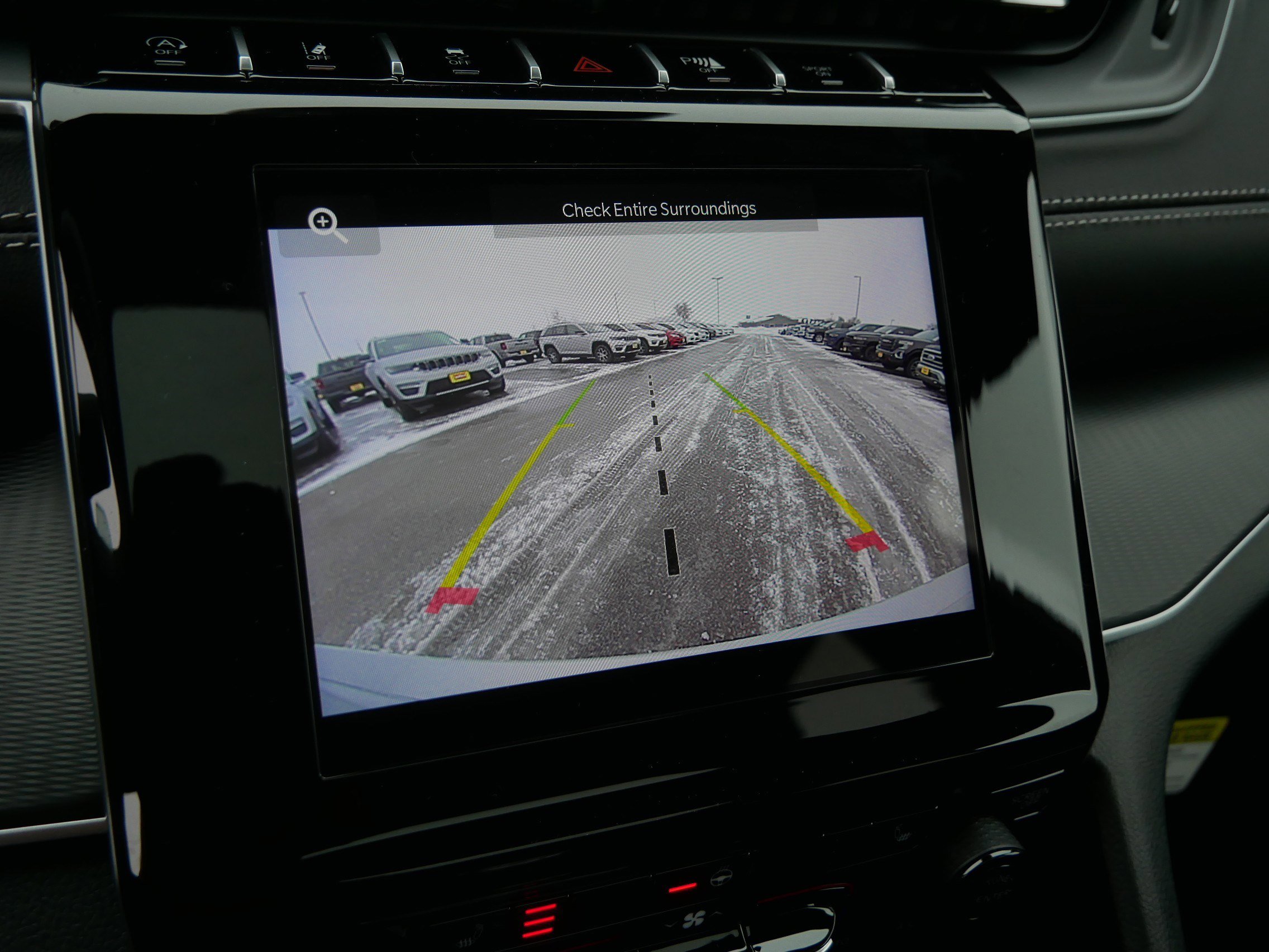 New 2025 Jeep Grand Cherokee Laredo X w/ Luxury Tech Group I image 19