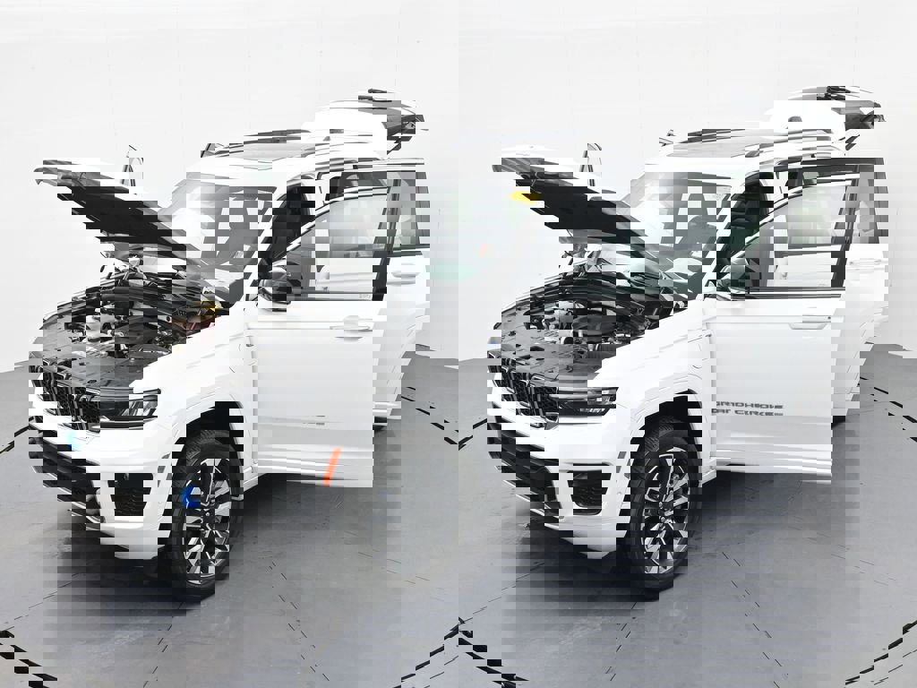 Used 2023 Jeep Grand Cherokee Overland image 35