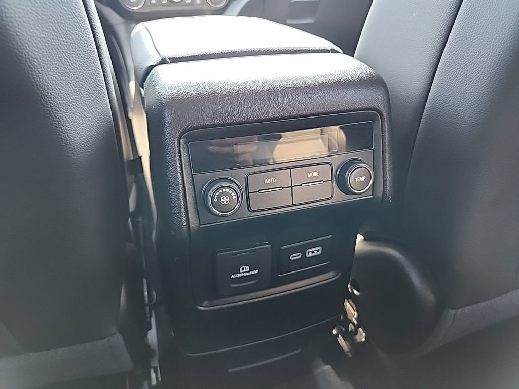 Used 2023 GMC Acadia SLT AWD/4WD image 20