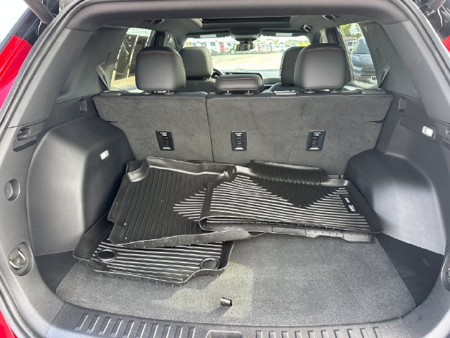 Used 2025 Chevrolet Equinox RS FWD image 11