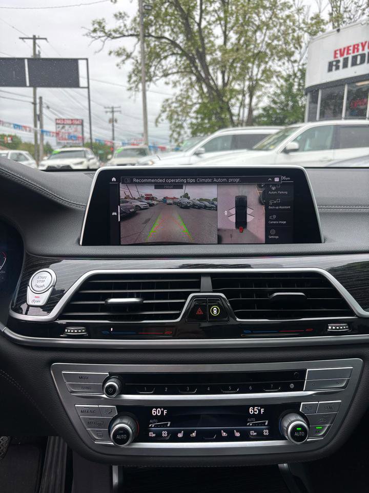 Used 2022 BMW 740i RWD image 15