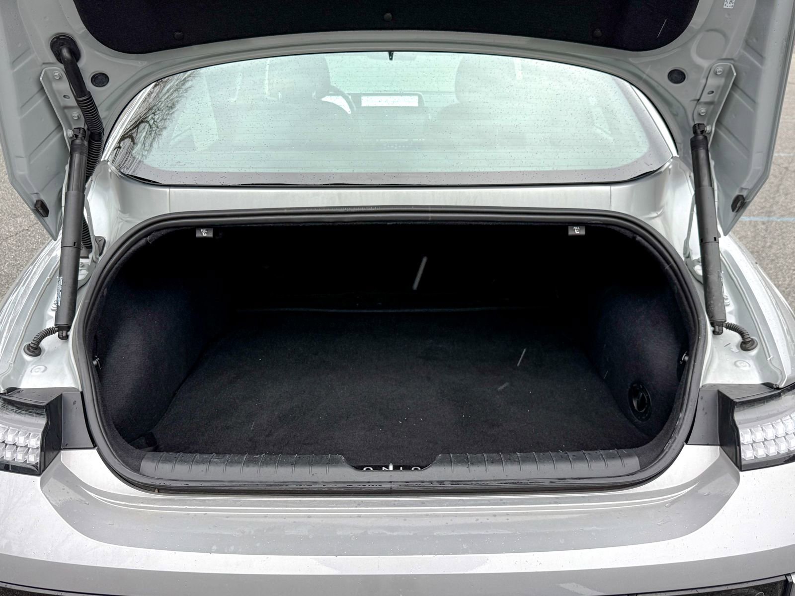 Used 2024 Hyundai Ioniq 6 SEL image 12